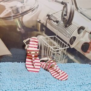 Kate Spade red/white size 5 sandles